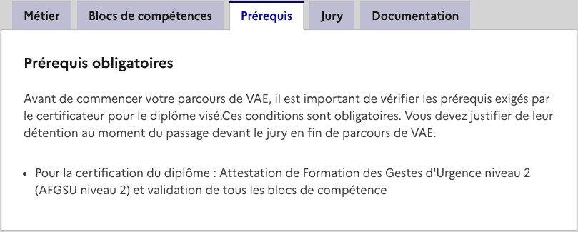 Capture de l’onglet Prérequis de la fiche certification France VAE du Diplôme d’État d’Aide-Soignant, indiquant l’attestation de formation aux gestes et soins d’urgence de niveau 2.